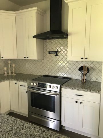 107 Tanglewood Drive, Tool, TX 75143