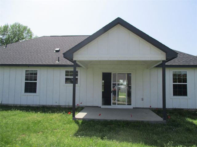 107 Tanglewood Drive, Tool, TX 75143