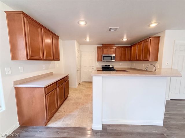 312 Big Cliff Avenue, North Las Vegas, NV 89031