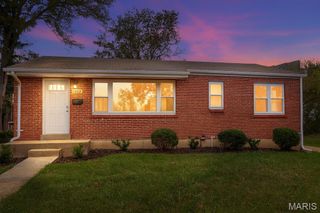 8604 Red Bud Avenue, Richmond Heights, MO 63117
