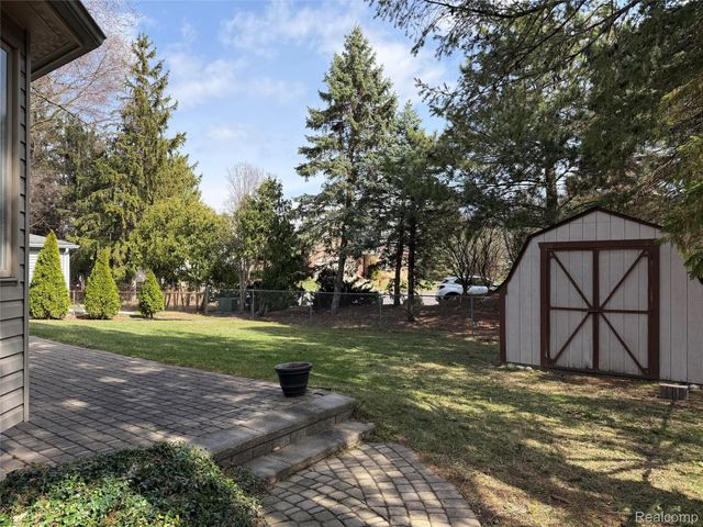 14144 Fairway Street, Livonia, MI 48154