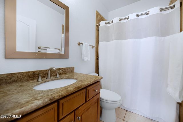 5734 E GELDING Drive, Scottsdale, AZ 85254