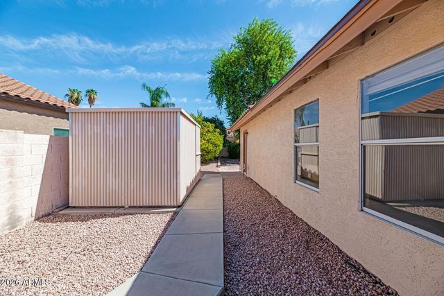 5734 E GELDING Drive, Scottsdale, AZ 85254