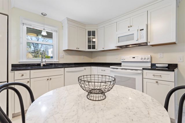 9 Carolan Avenue, Hampton, NH 03842