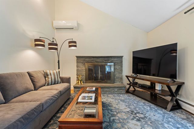 9 Carolan Avenue, Hampton, NH 03842