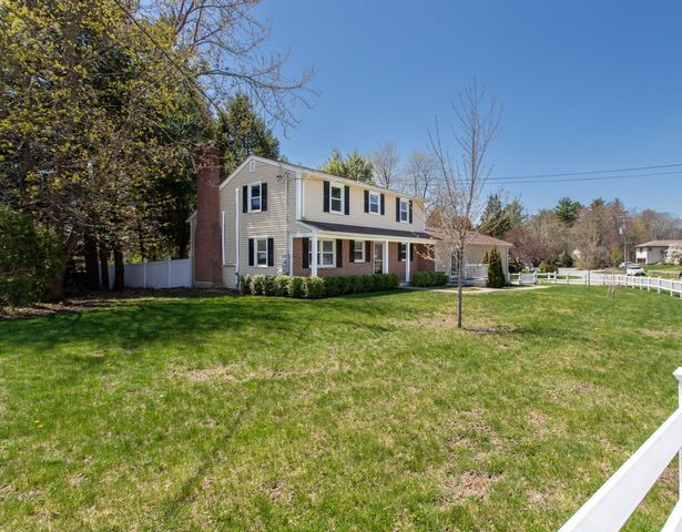 9 Carolan Avenue, Hampton, NH 03842