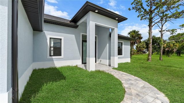 9 TEE VIEW ROAD, Rotonda West, FL 33947