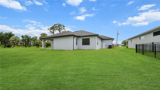 9 TEE VIEW ROAD, Rotonda West, FL 33947