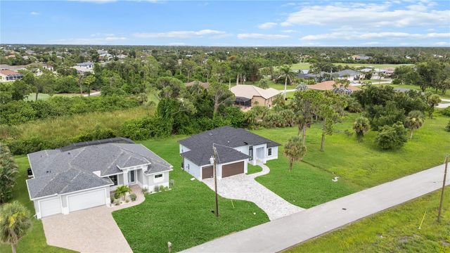9 TEE VIEW ROAD, Rotonda West, FL 33947