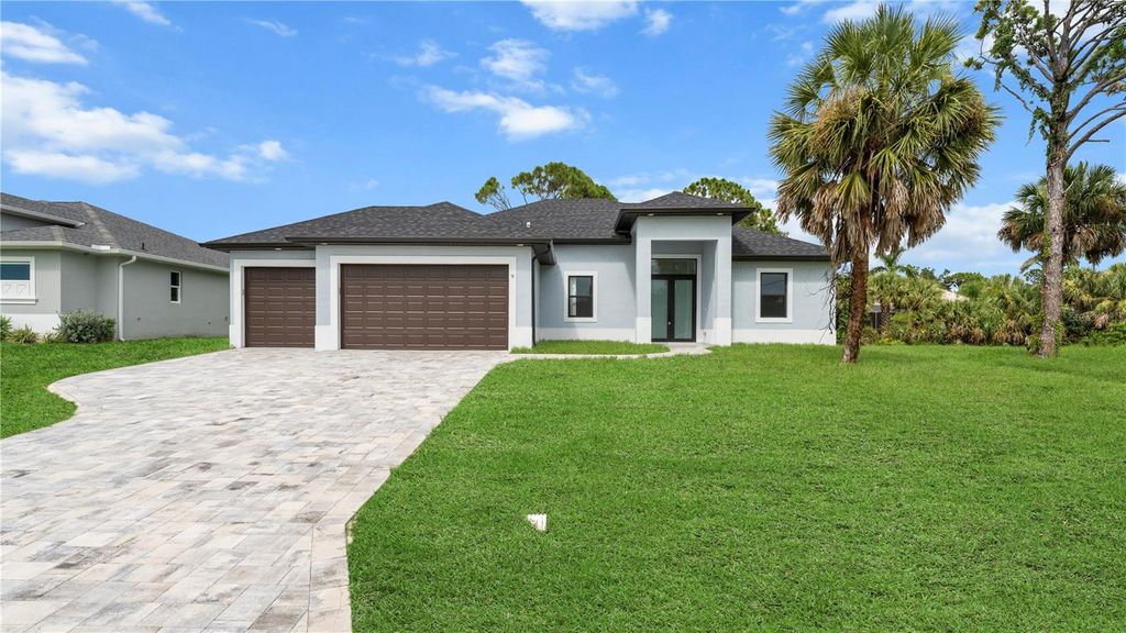 9 TEE VIEW ROAD, Rotonda West, FL 33947