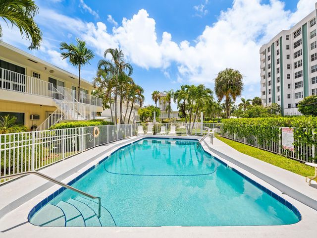3201 SE 10th St A3, Pompano Beach, FL 33062