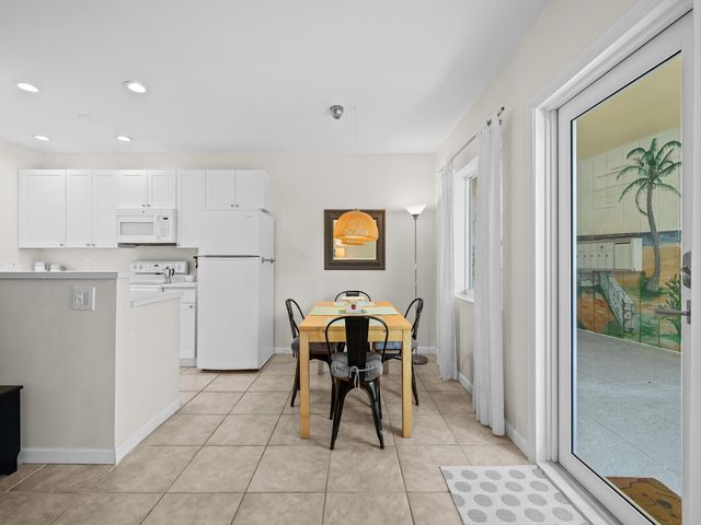 3201 SE 10th St A3, Pompano Beach, FL 33062