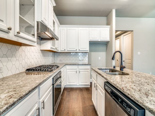 2156 Bailey Street, Carrollton, TX 75010