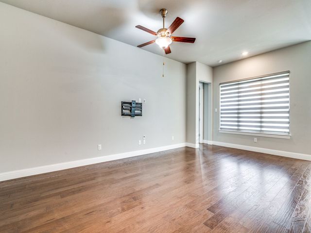 2156 Bailey Street, Carrollton, TX 75010