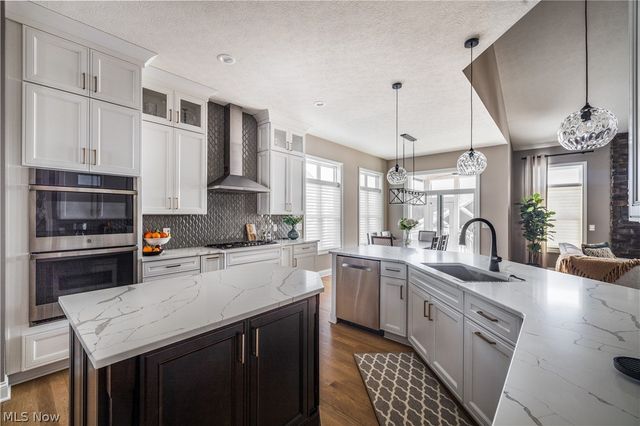 10179 Brookhaven Lane, Brecksville, OH 44141