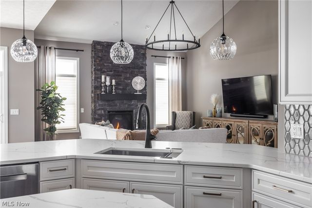 10179 Brookhaven Lane, Brecksville, OH 44141