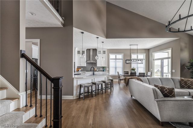 10179 Brookhaven Lane, Brecksville, OH 44141