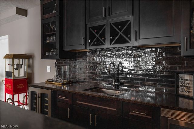 10179 Brookhaven Lane, Brecksville, OH 44141