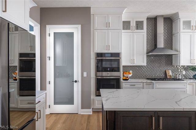 10179 Brookhaven Lane, Brecksville, OH 44141