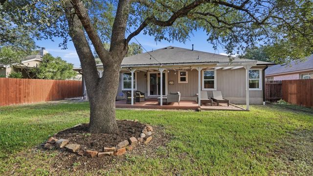 5513 Kayview DR, Austin, TX 78749