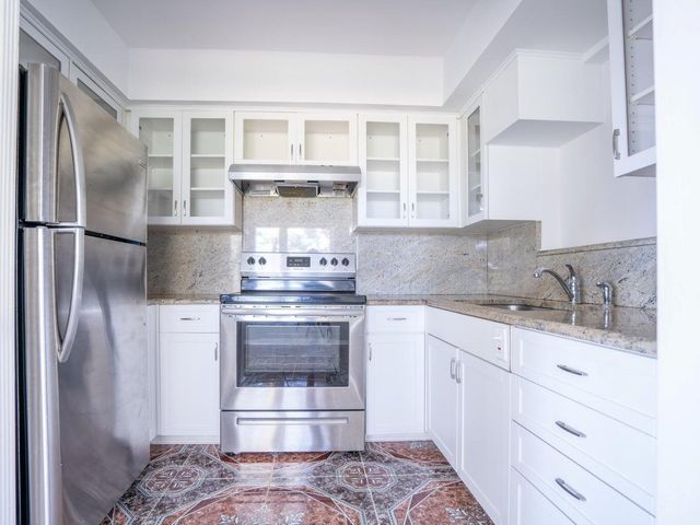 131 N Golfview Road 4, Lake Worth, FL 33460
