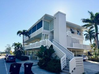 131 N Golfview Road 4, Lake Worth, FL 33460