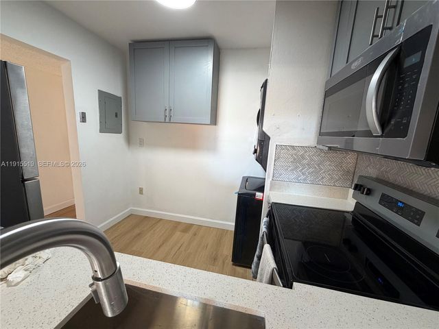 440 E 23rd St 1305, Hialeah, FL 33013
