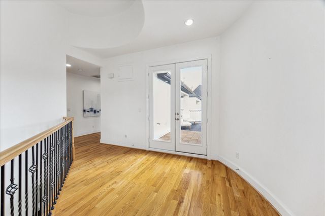 5622 Cohn Meadow Lane, Houston, TX 77007