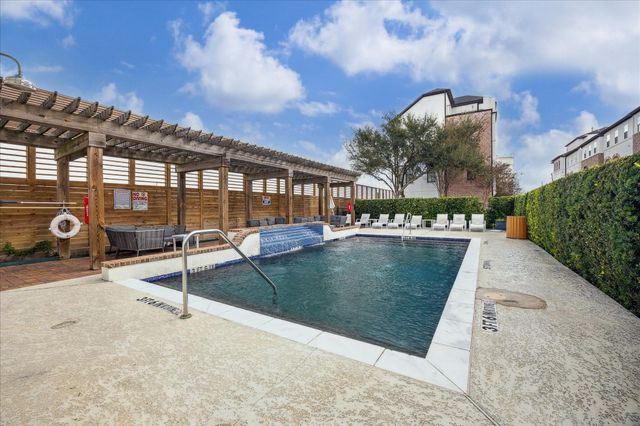 5622 Cohn Meadow Lane, Houston, TX 77007