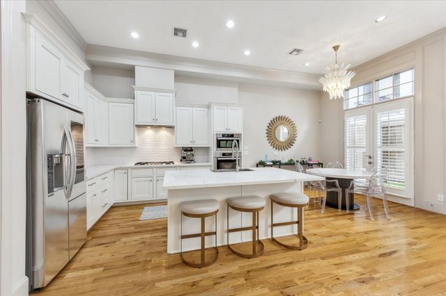 5622 Cohn Meadow Lane, Houston, TX 77007