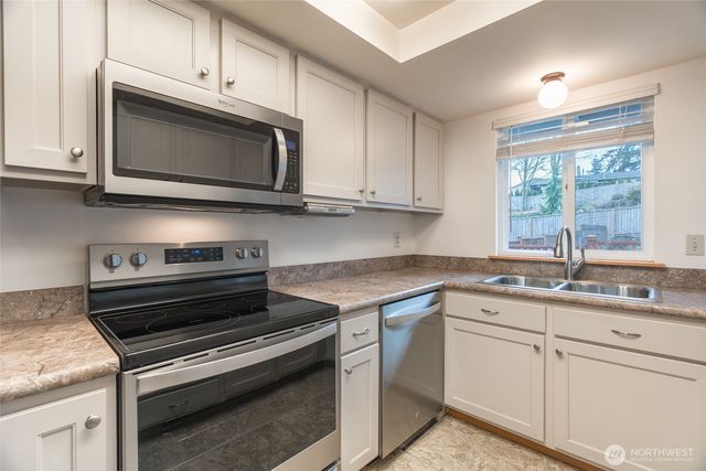 14031 33rd Place S, Tukwila, WA 98168