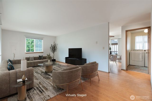 14031 33rd Place S, Tukwila, WA 98168