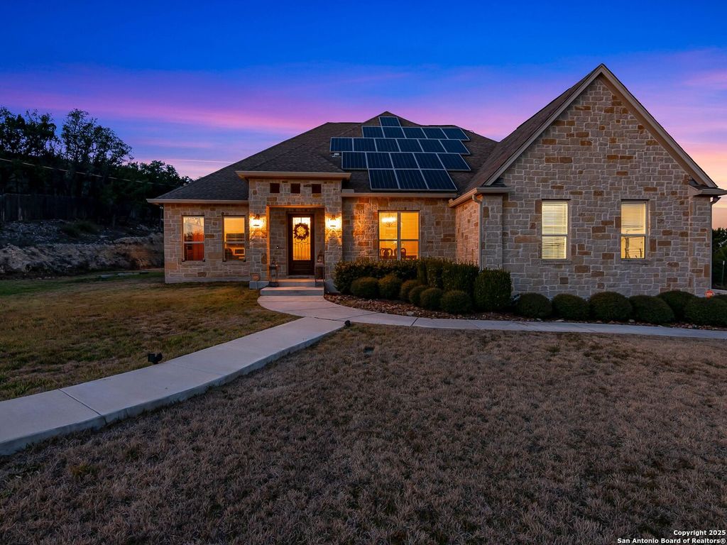 26075 Dull Knife Trail, San Antonio, TX 78255