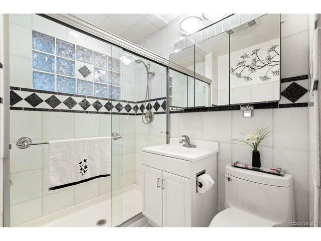 5140 E Missouri Ave, Denver, CO 80246