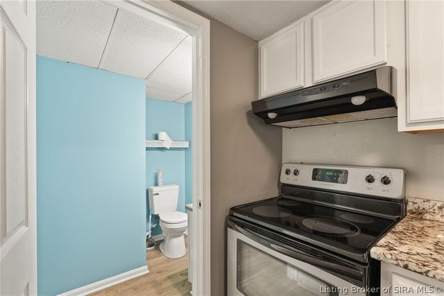 3041 Wooded Way, Jeffersonville, IN 47130