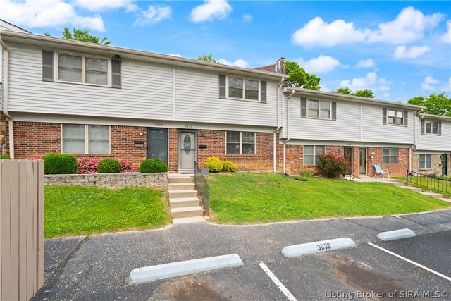 3041 Wooded Way, Jeffersonville, IN 47130