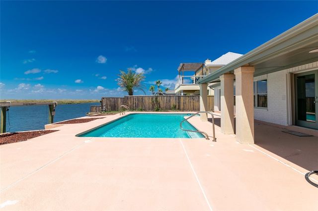15849 El Soccorro, Corpus Christi, TX 78418