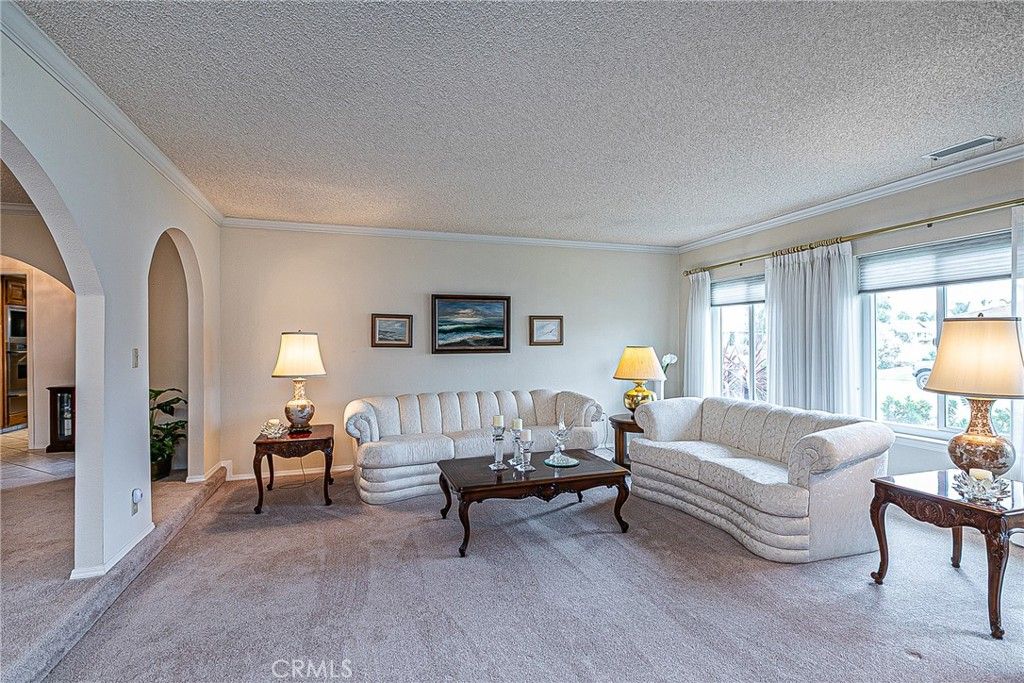Image 5 of property listing at 4587 Monaco Court, Santa Maria, CA 93455