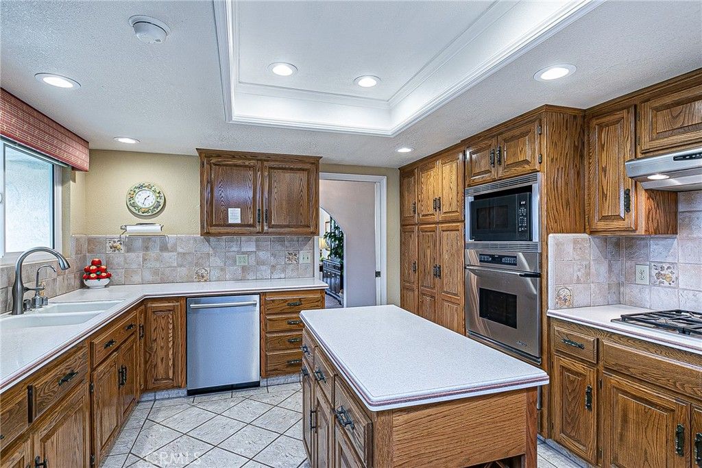 Image 7 of property listing at 4587 Monaco Court, Santa Maria, CA 93455