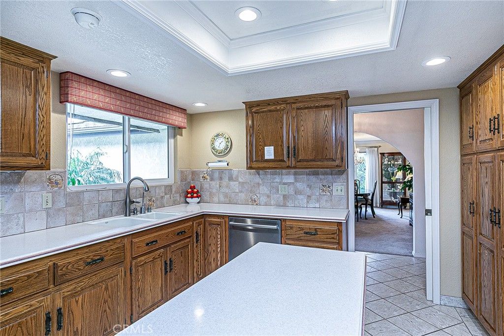 Image 8 of property listing at 4587 Monaco Court, Santa Maria, CA 93455