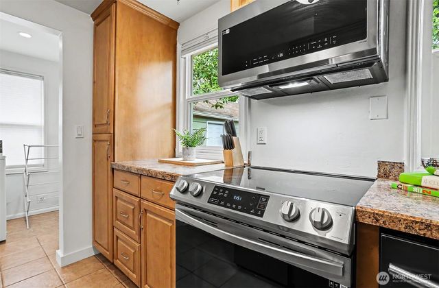 12238 76th Avenue S, Seattle, WA 98178