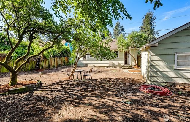 12238 76th Avenue S, Seattle, WA 98178