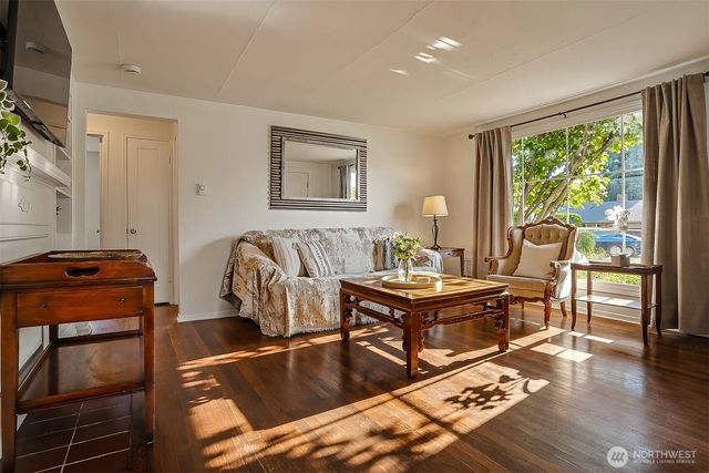 12238 76th Avenue S, Seattle, WA 98178