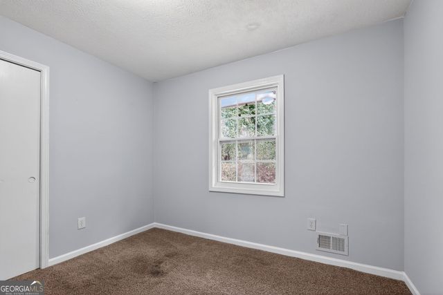 6925 Kimberland Gardens Lane, Lithonia, GA 30058