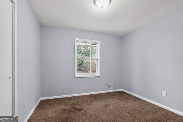 6925 Kimberland Gardens Lane, Lithonia, GA 30058