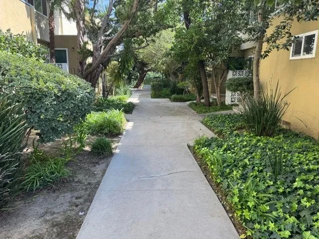 11138 Aqua Vista 29, North Hollywood, CA 91602