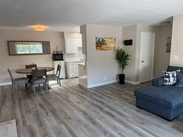 11138 Aqua Vista 29, North Hollywood, CA 91602