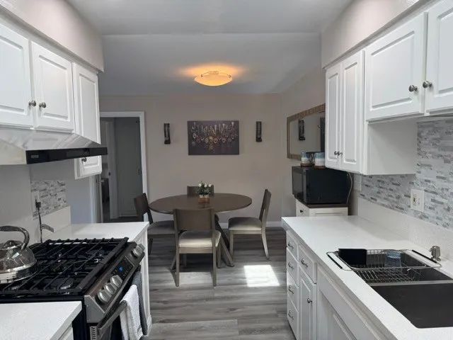 11138 Aqua Vista 29, North Hollywood, CA 91602