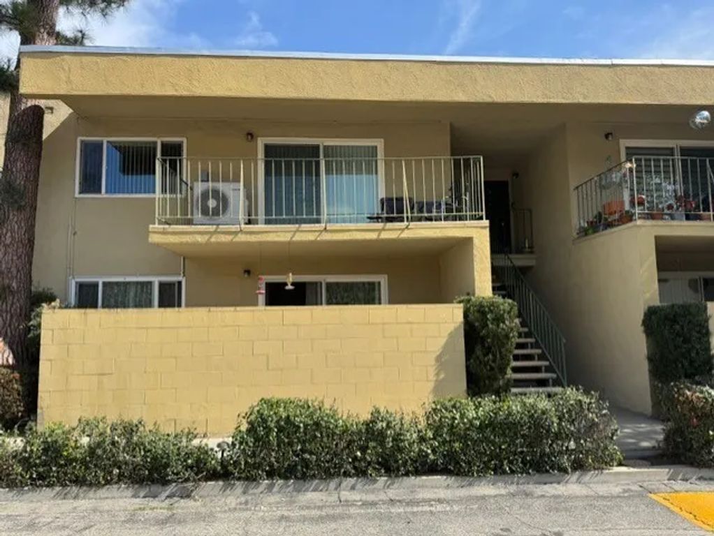 11138 Aqua Vista 29, North Hollywood, CA 91602