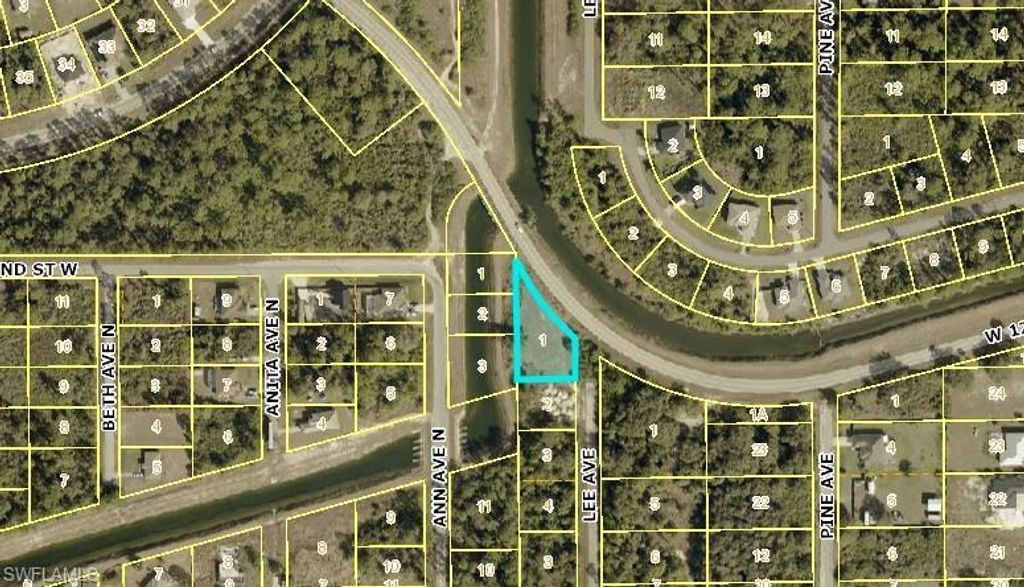 2201 W 12th ST, LEHIGH ACRES, FL 33972 — exterior